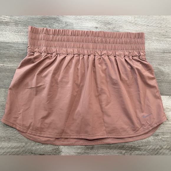Nike Women's Dri-Fit Skort in Mauve - Picture 1 of 9